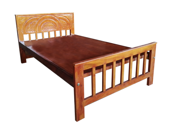 Wooden Cot (4'x6' 1/4")